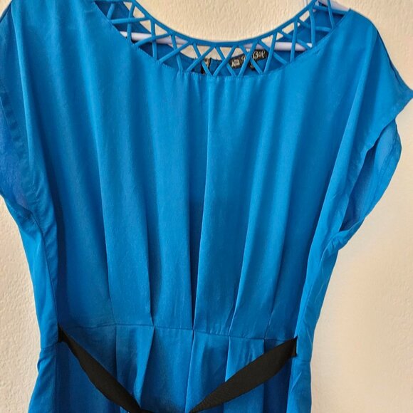 BeBop Womens Blue Dress XL, X Cutouts Round Neck Cap Sleeves Back Zip Sash Tie - Picture 2 of 7